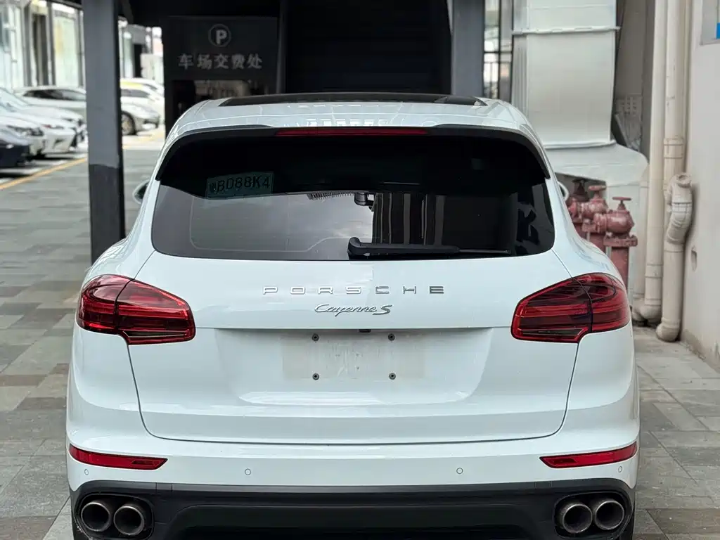 Porsche Cayenne 2016