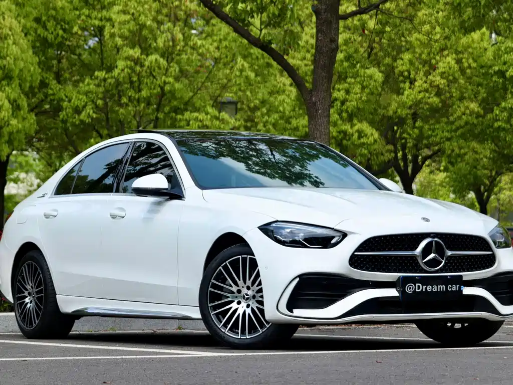 Mercedes-Benz C-Class 2023 — фото 3