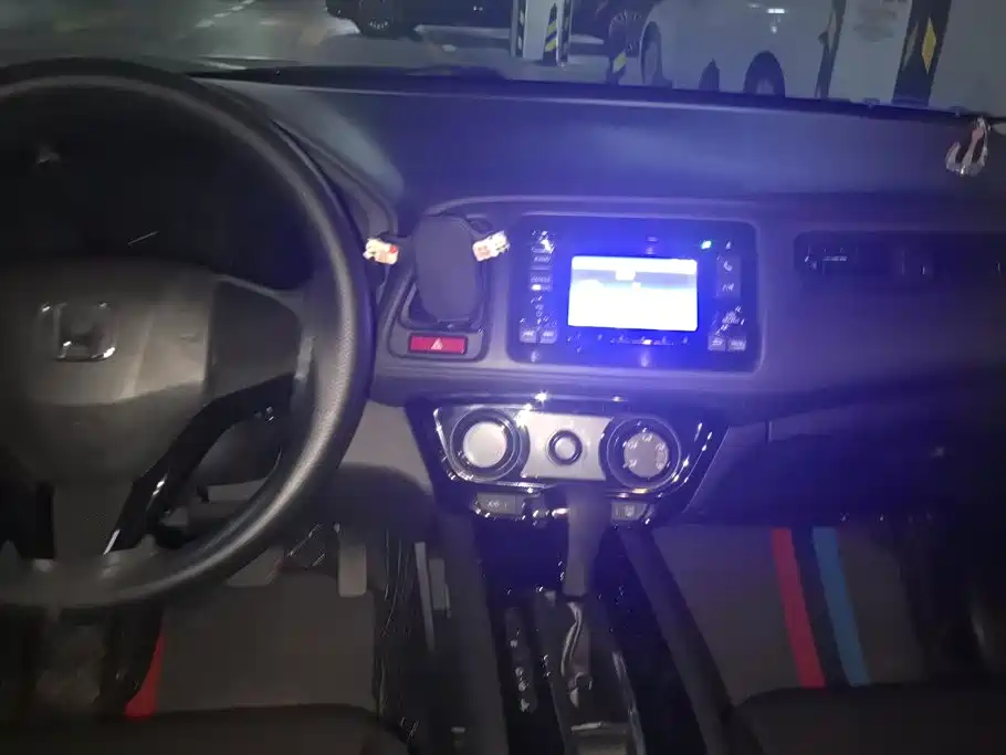 Honda Vezel 2016 — фото 13
