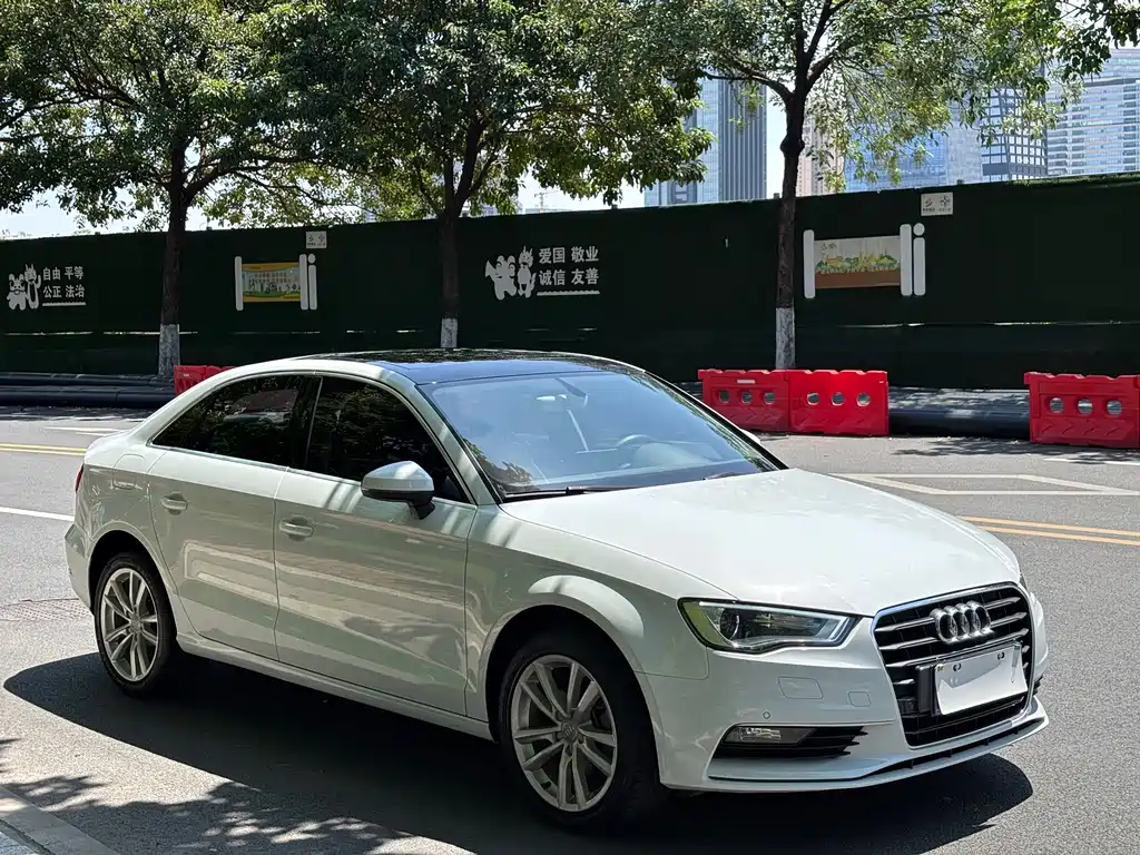 Audi A3 2015 — фото 24