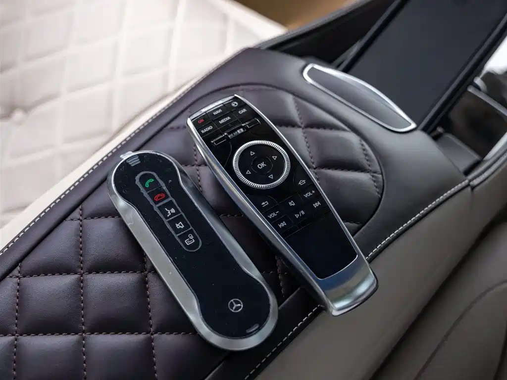 Mercedes-Benz Maybach S-Class 2020 — фото 27