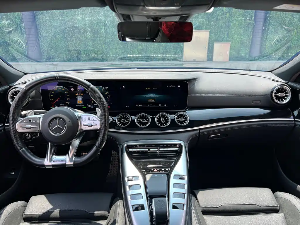 Mercedes-Benz AMG GT 2021 — фото 15