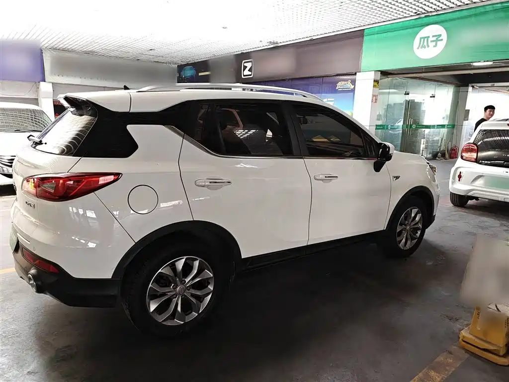 GAC Motor Trumpchi GS3 2018 — фото 25