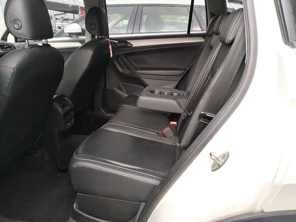 Volkswagen Tiguan L 2019 — фото 13
