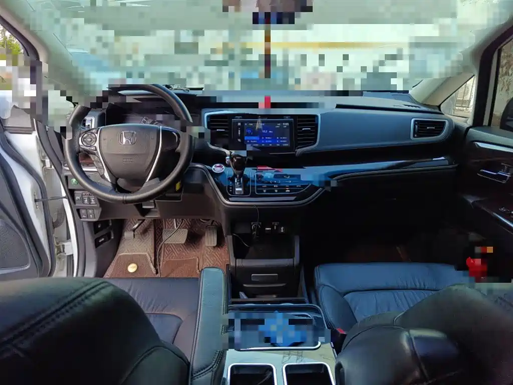 Honda Odyssey 2019 — фото 13