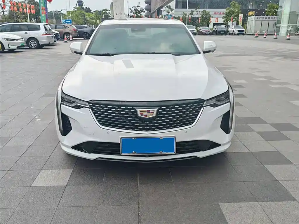Cadillac CT4 2021 — фото 2