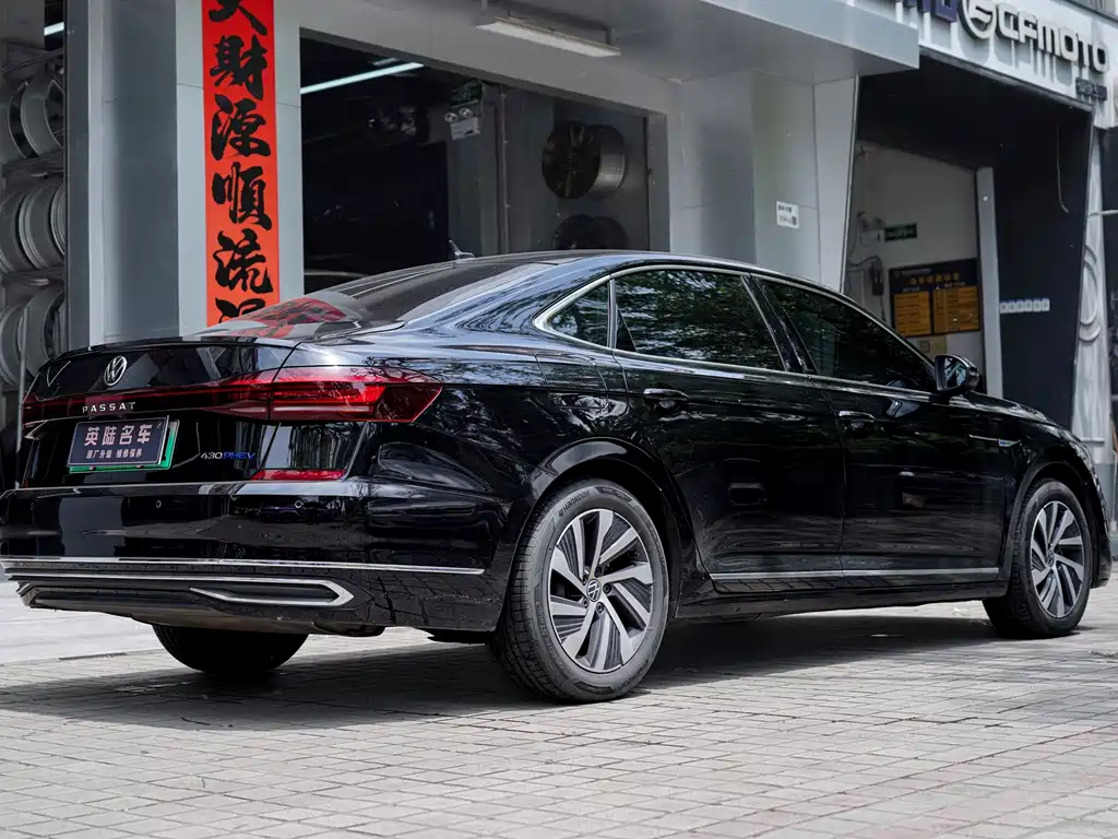 Volkswagen Passat New Energy 2023 — фото 3