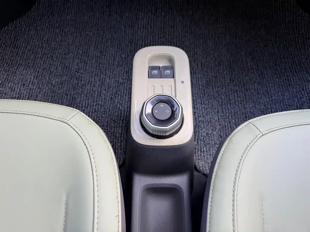Geely Galaxy Panda 2024 — фото 11