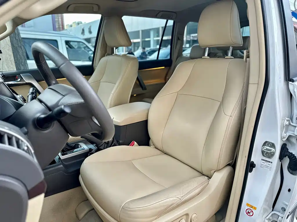 Toyota Prado 2015 — фото 20