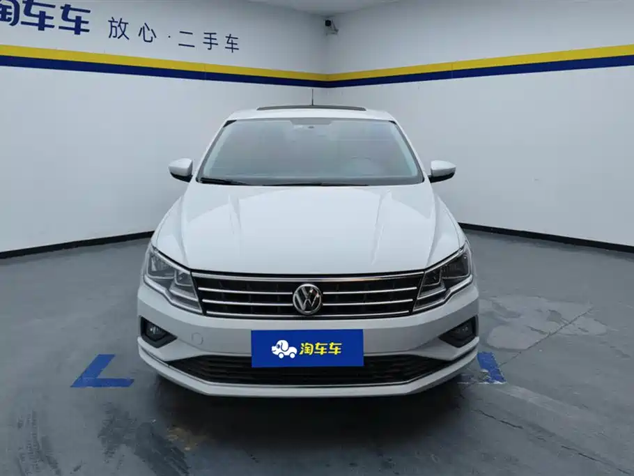 Volkswagen Jetta 2019 — фото 2