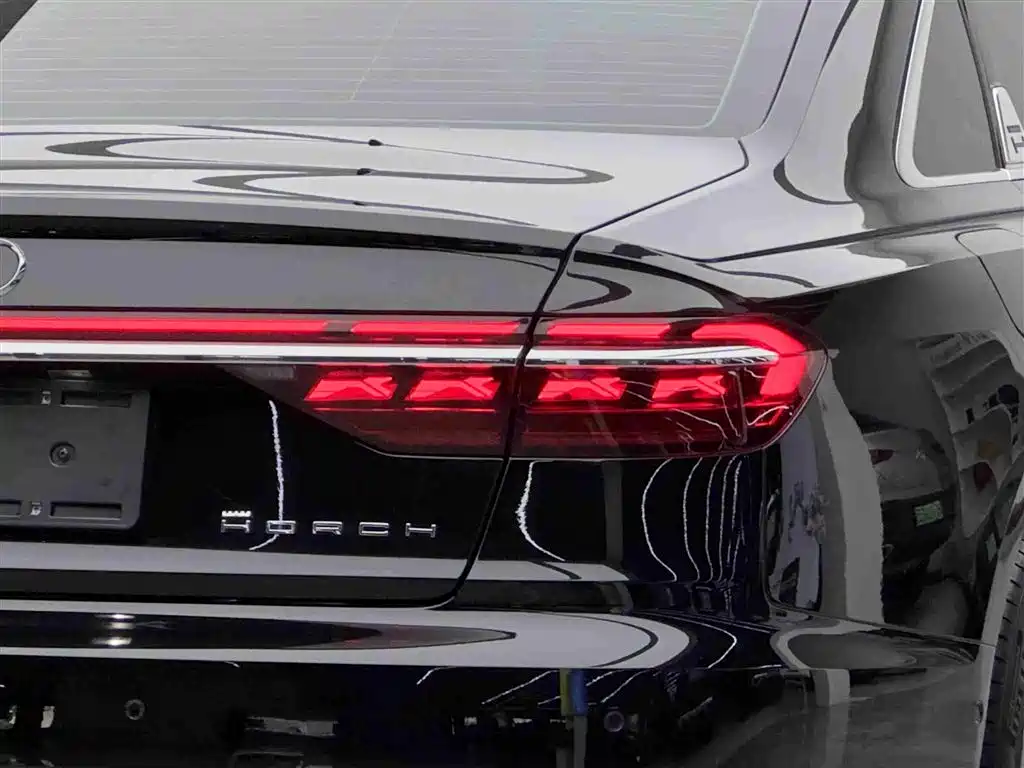 Audi A8 2025 — фото 20