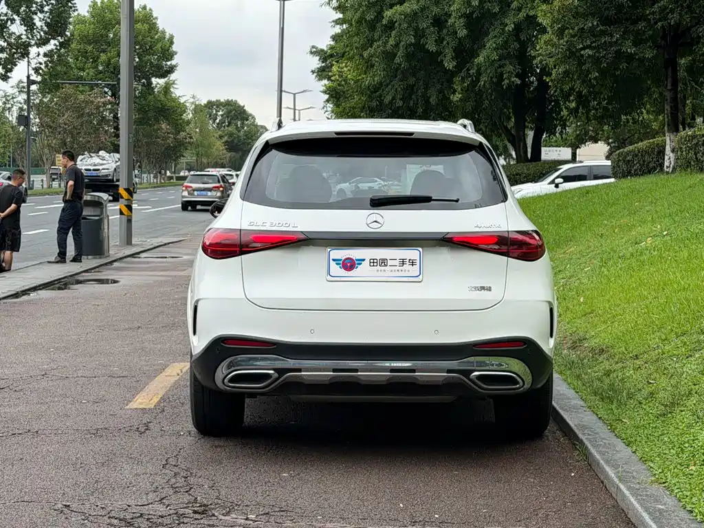 Mercedes-Benz GLC 2024