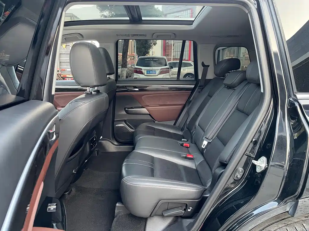 GAC Motor Trumpchi GS8 2019 — фото 5