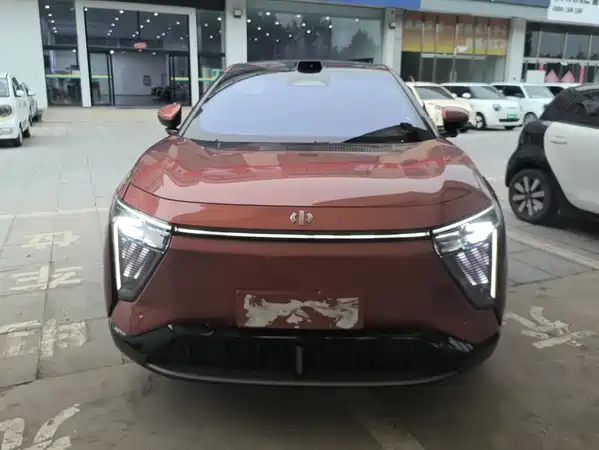 HiPhi Y 2023