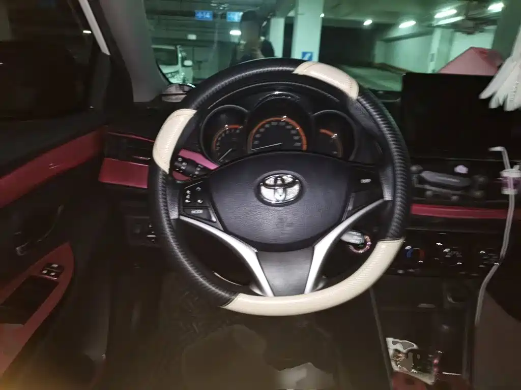 Toyota Yaris L 2022