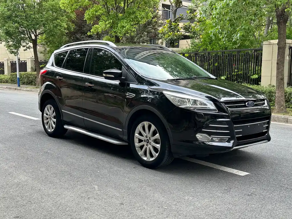 Ford Kuga 2014 — фото 3