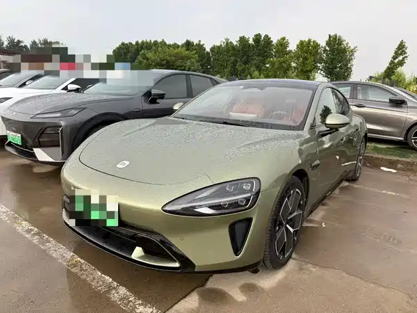 Xiaomi SU7 2024