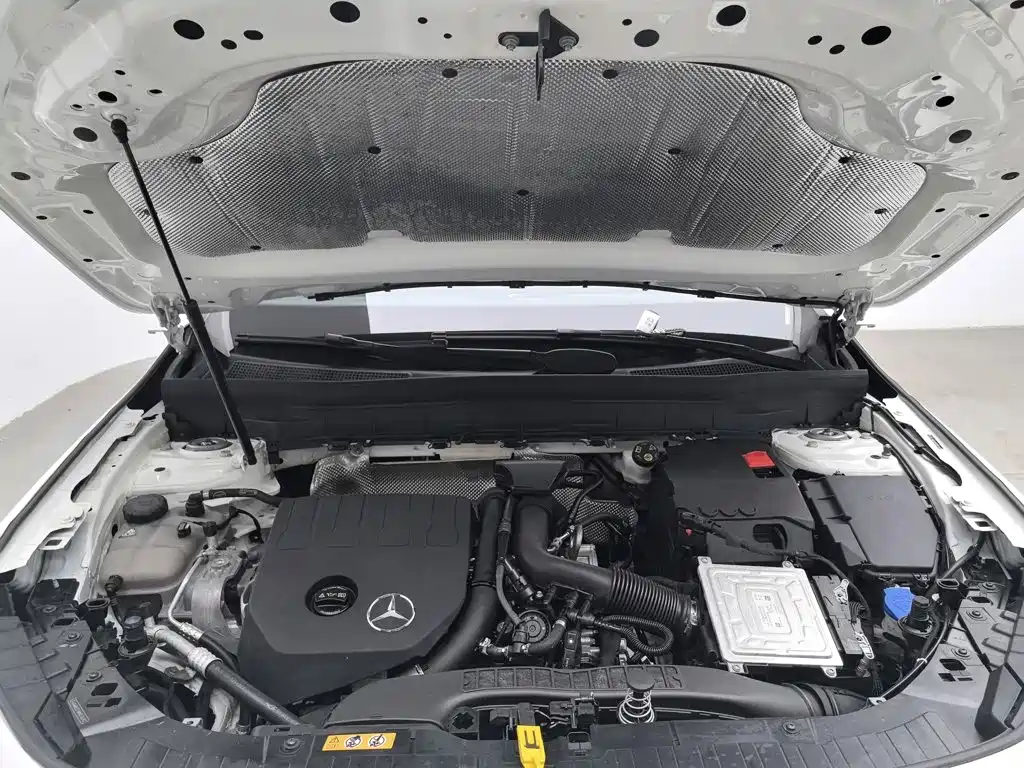 Mercedes-Benz GLB 2021