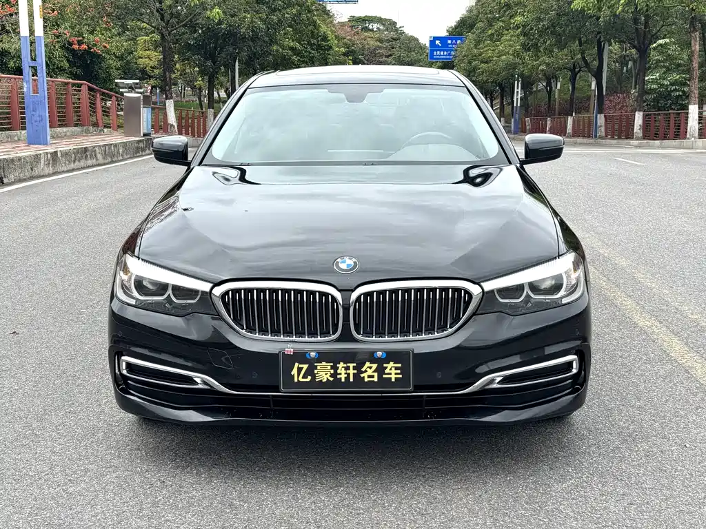 BMW 5 Series 2020 — фото 2