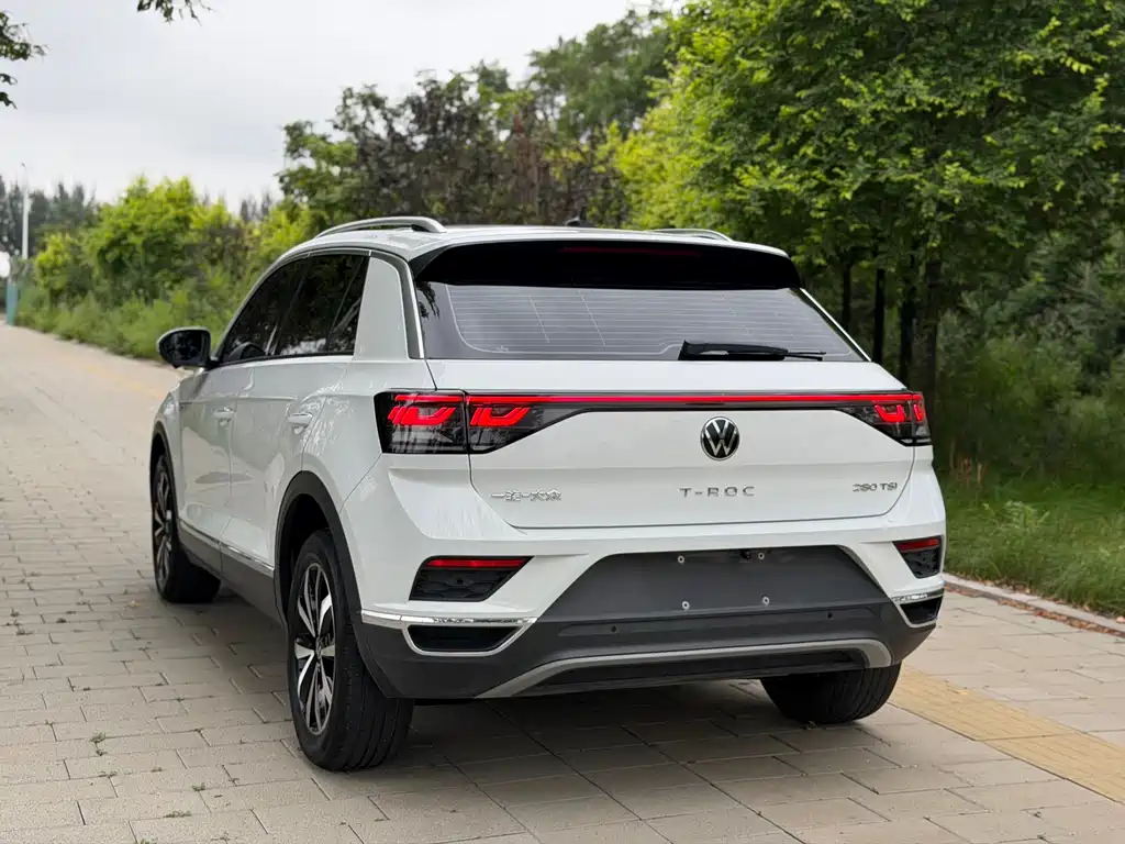 Volkswagen T-Roc 2023 — фото 24