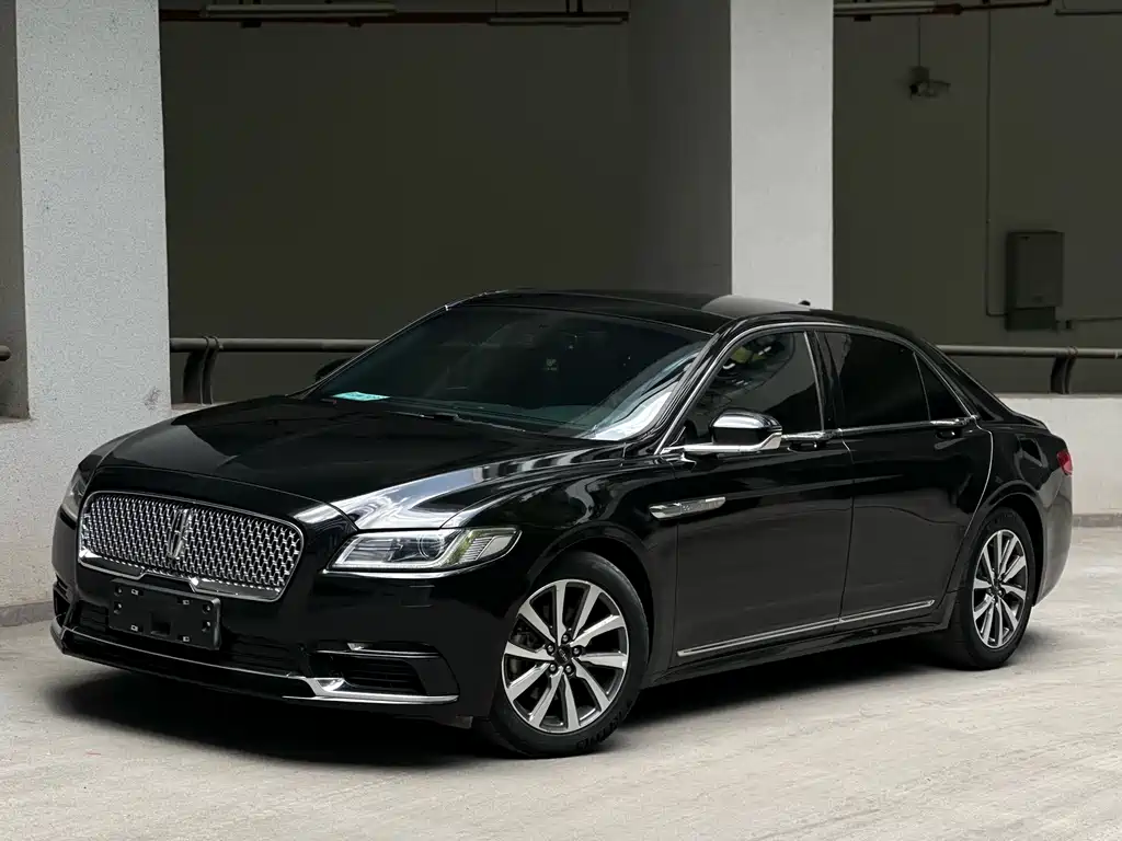 Lincoln Continental 2018 — фото 16