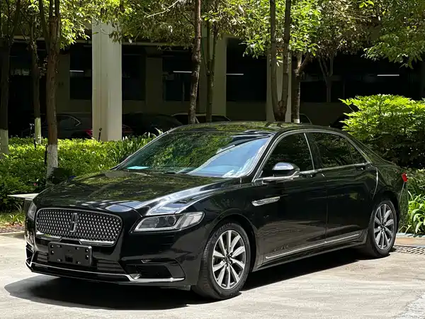 Lincoln Continental 2017