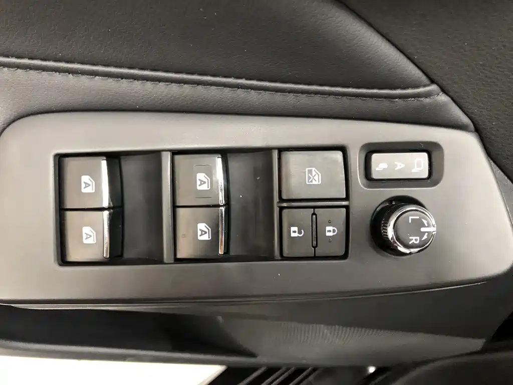 Toyota Avalon 2020 — фото 16