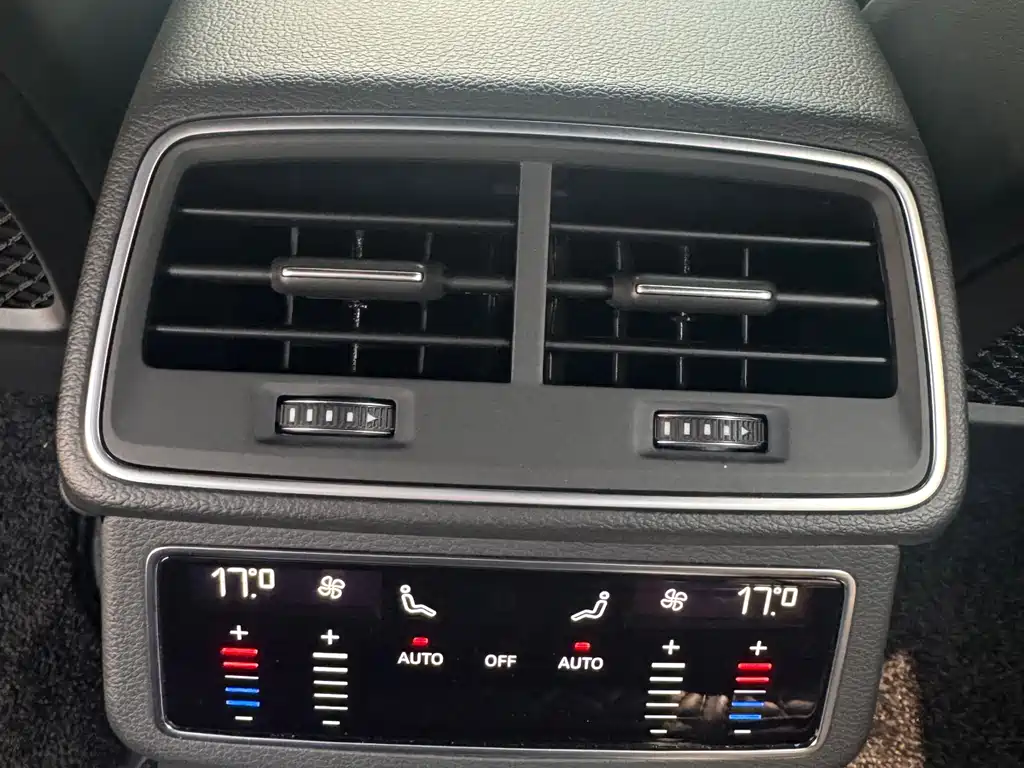 Audi A6L 2021 — фото 20