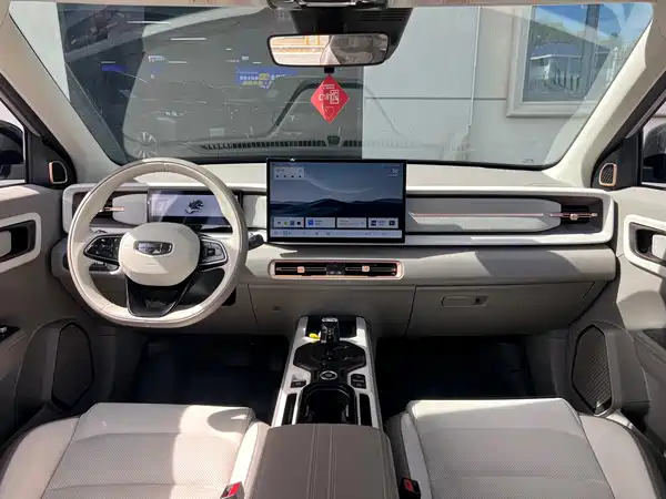 Geely ICON 2025