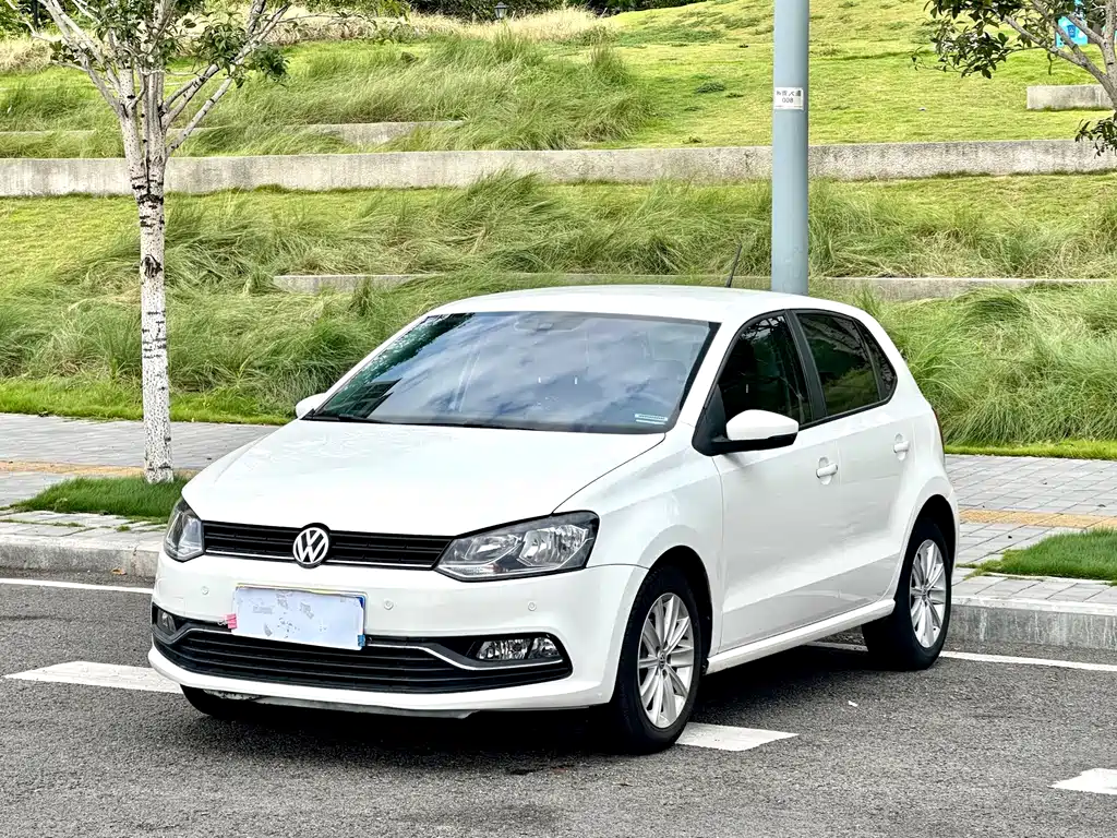 Volkswagen Polo 2015