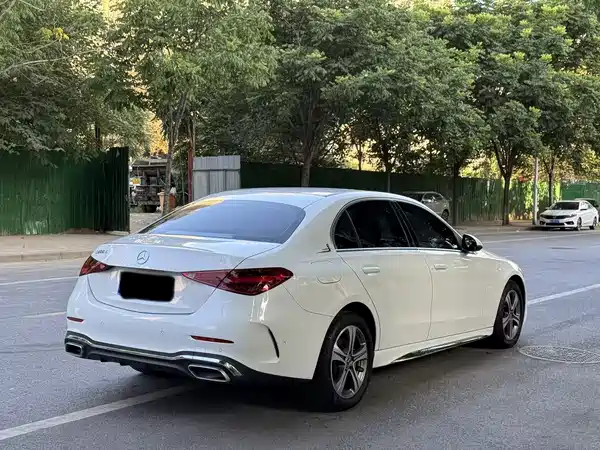 Mercedes-Benz C-Class 2022