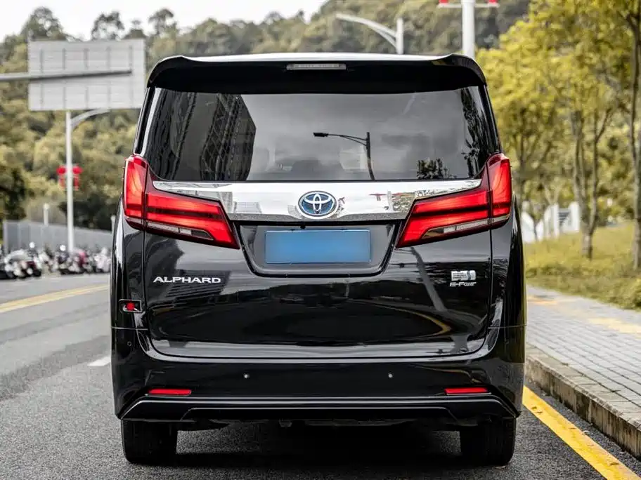 Toyota Alphard 2019 — фото 13