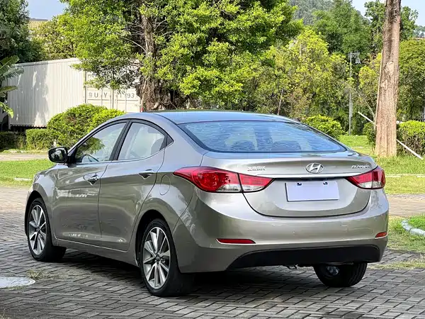 Hyundai Elantra Langdong 2016