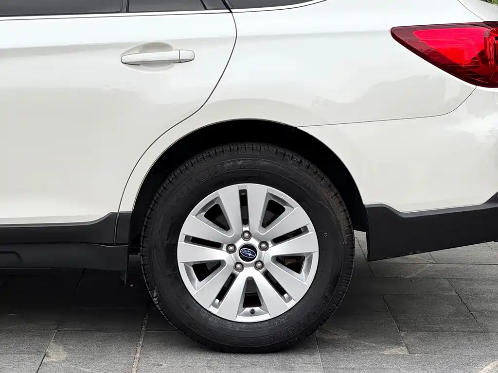 Subaru Outback 2015 — фото 7