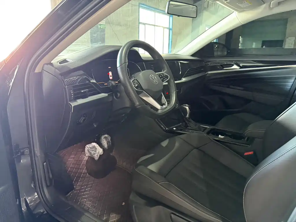 Volkswagen Passat 2023