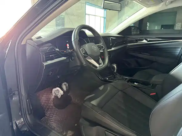 Volkswagen Passat 2023