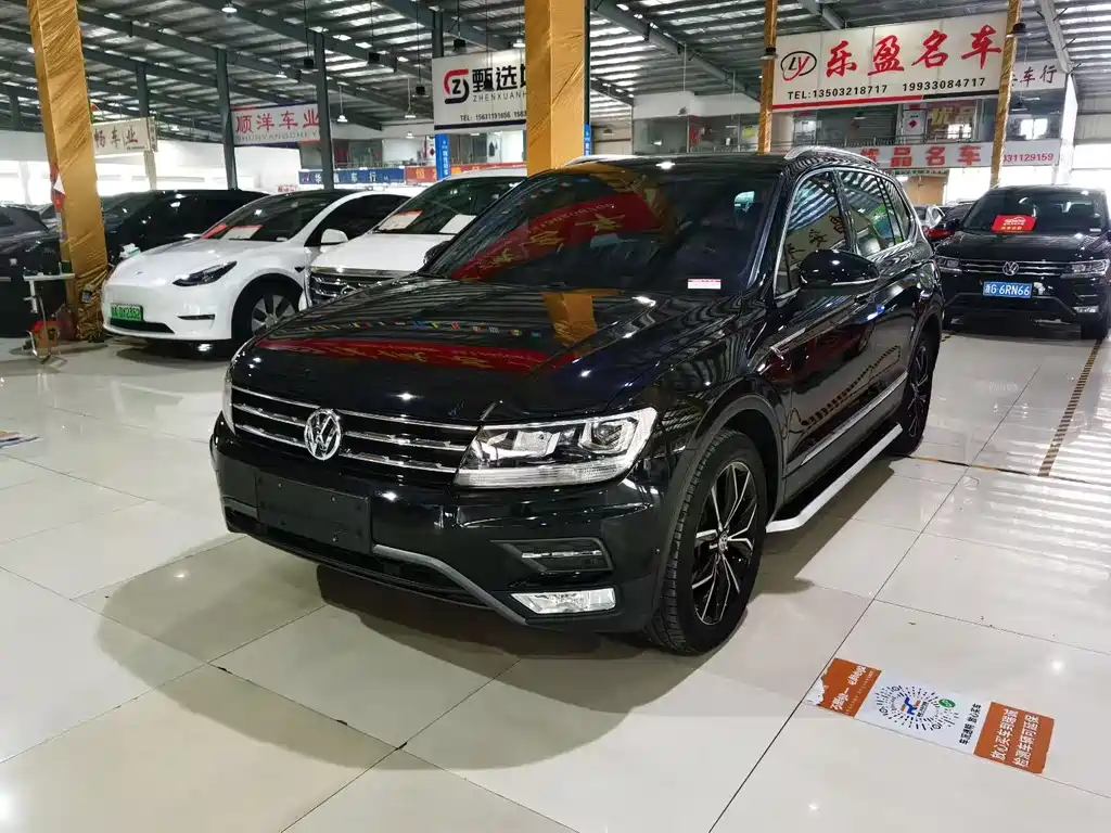 Volkswagen Tiguan L 2020 — фото 1