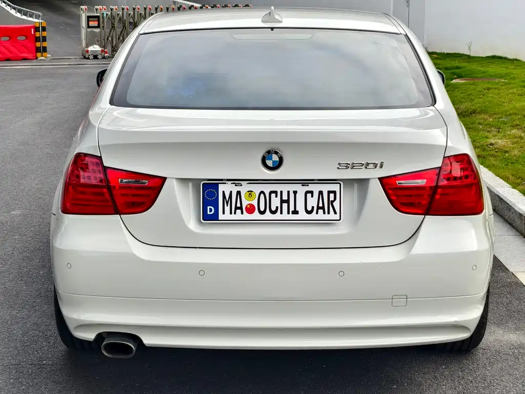 BMW 3 Series 2012 — фото 9