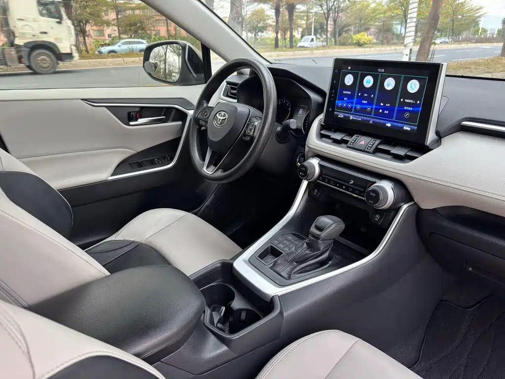 Toyota Wildlander 2020 — фото 10