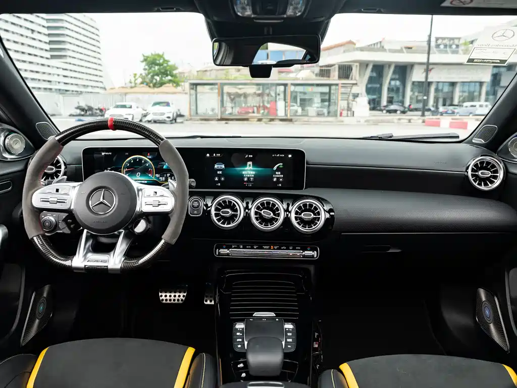Mercedes-Benz A-Class AMG 2020 — фото 4