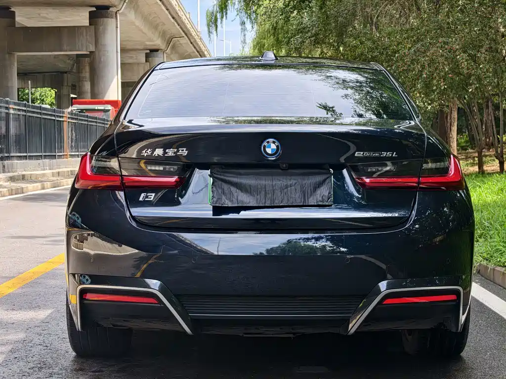 BMW i3 2024 — фото 5
