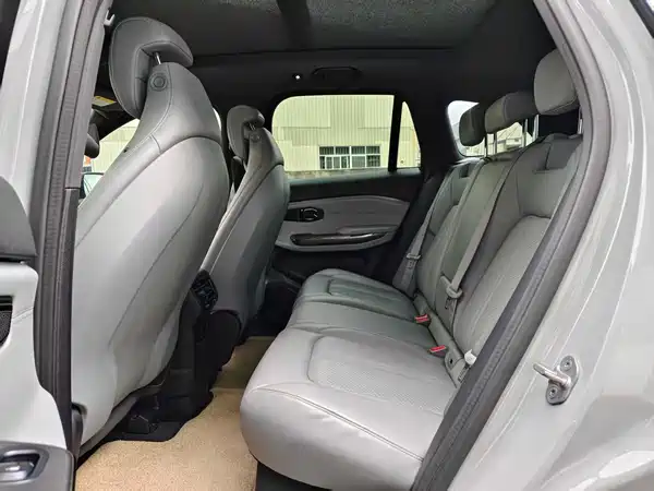 NIO ES6 2020