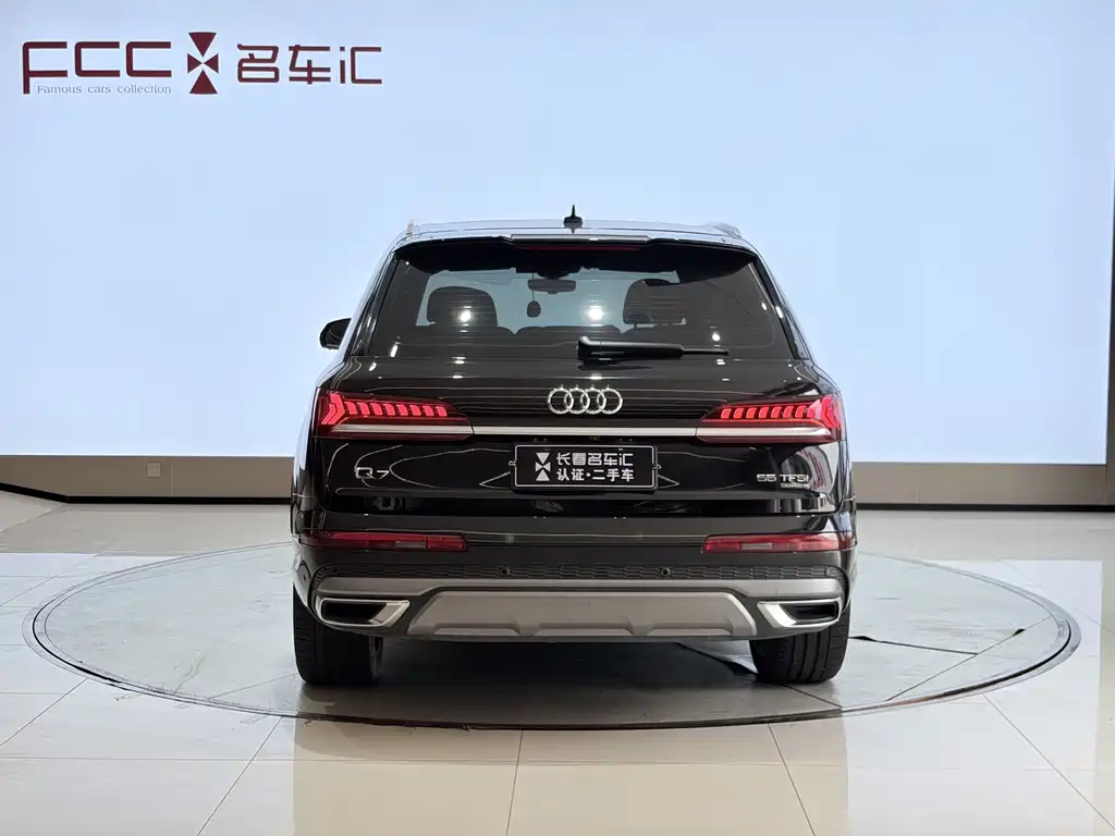 Audi Q7 2023 — фото 5