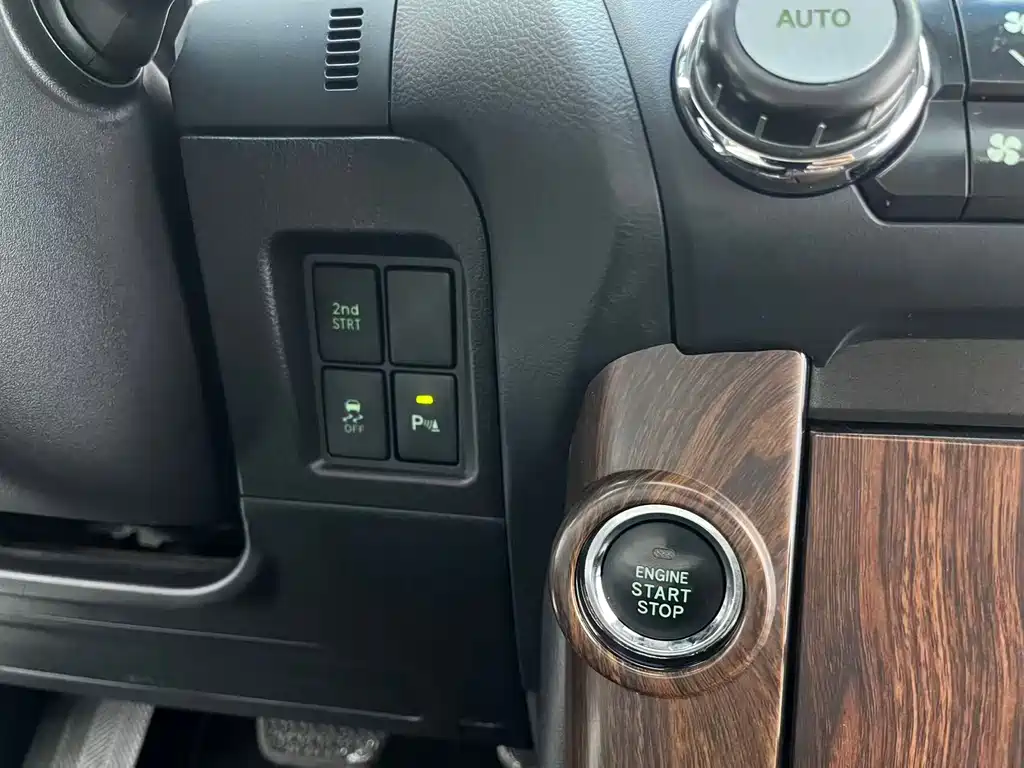 Toyota Prado 2017 — фото 16