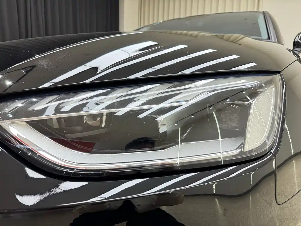 Audi A4L 2021 — фото 7