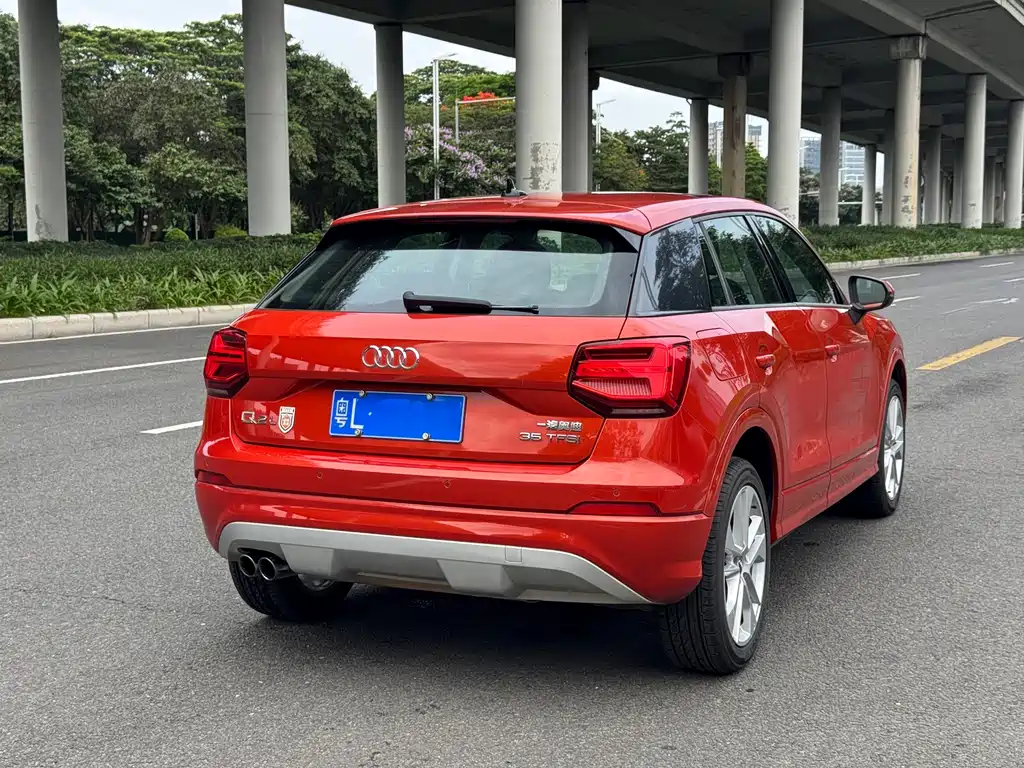 Audi Q2L 2018