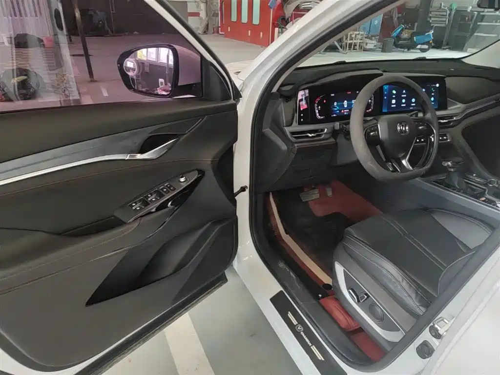 Changan CS75 PLUS 2023 — фото 16