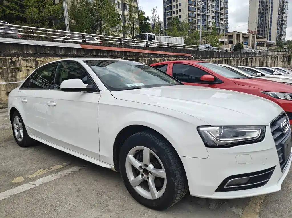 Audi A4L 2014