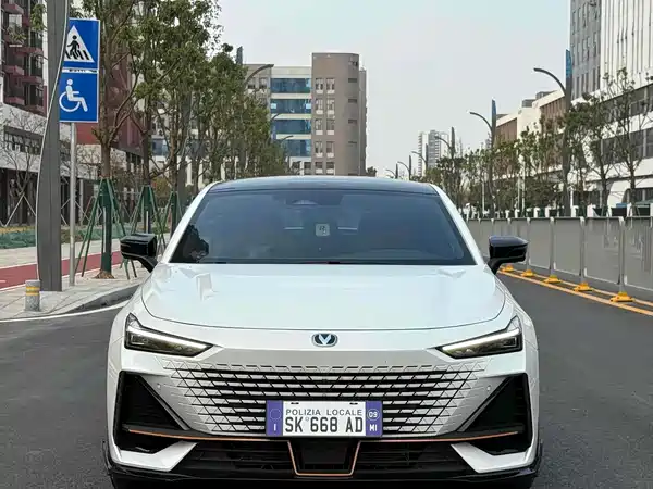 Changan UNI-V 2023