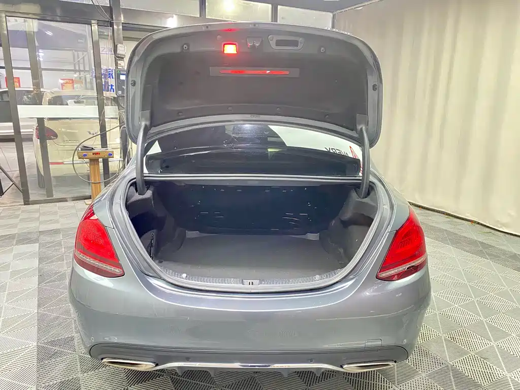 Mercedes-Benz C-Class 2019 — фото 15